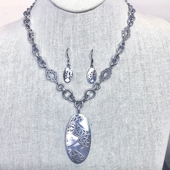 LOIS HILL Sterling Silver Mother of Pearl Inlay Necklace and Earrings - Picture 16 of 17